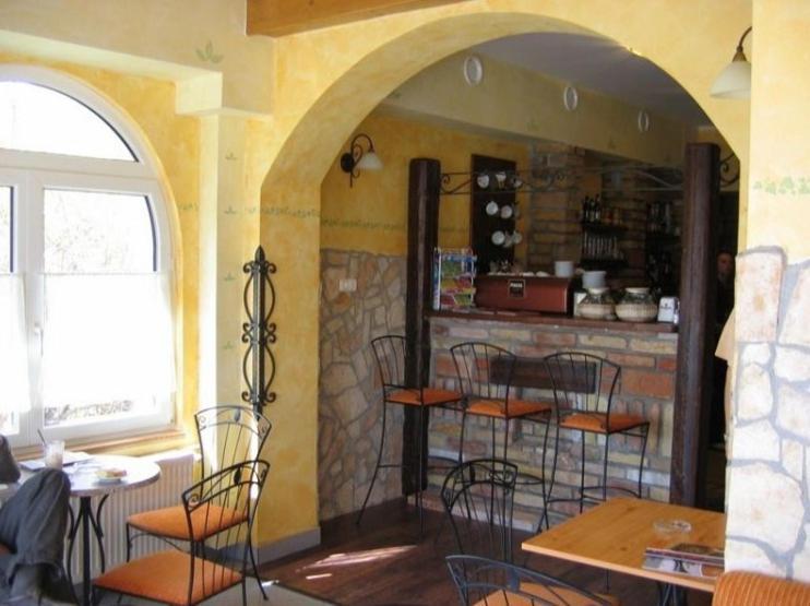 Sziget Hotel&Restaurant Tarján Екстериор снимка